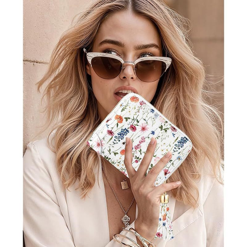 Bistup 【40 Slots Credit Card Holder for Women Girls Cute RFID Blocking Card Organizer Leather Cardholder Protector for Lady Female Large Capacity Size Big Zipper Wallet Flower Kawaii Aesthetic Unique