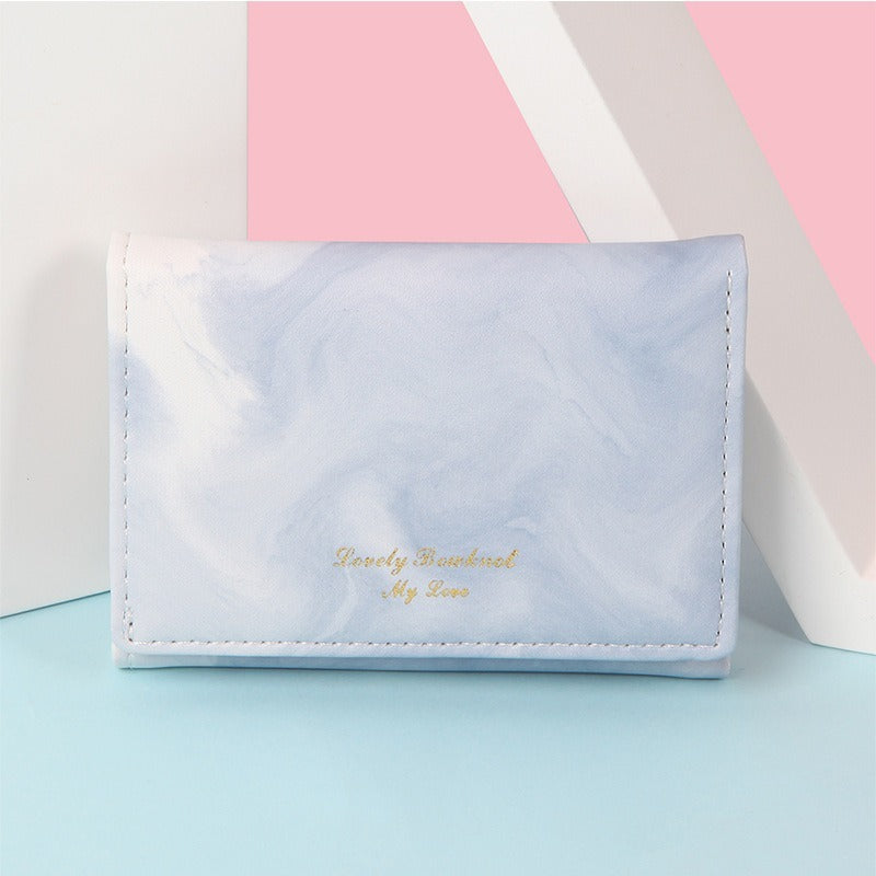 A Compact And Chic Wallet for Women, Ideal for Students, Featuring a Minimalist Korean Design And a Tri-Fold Layout